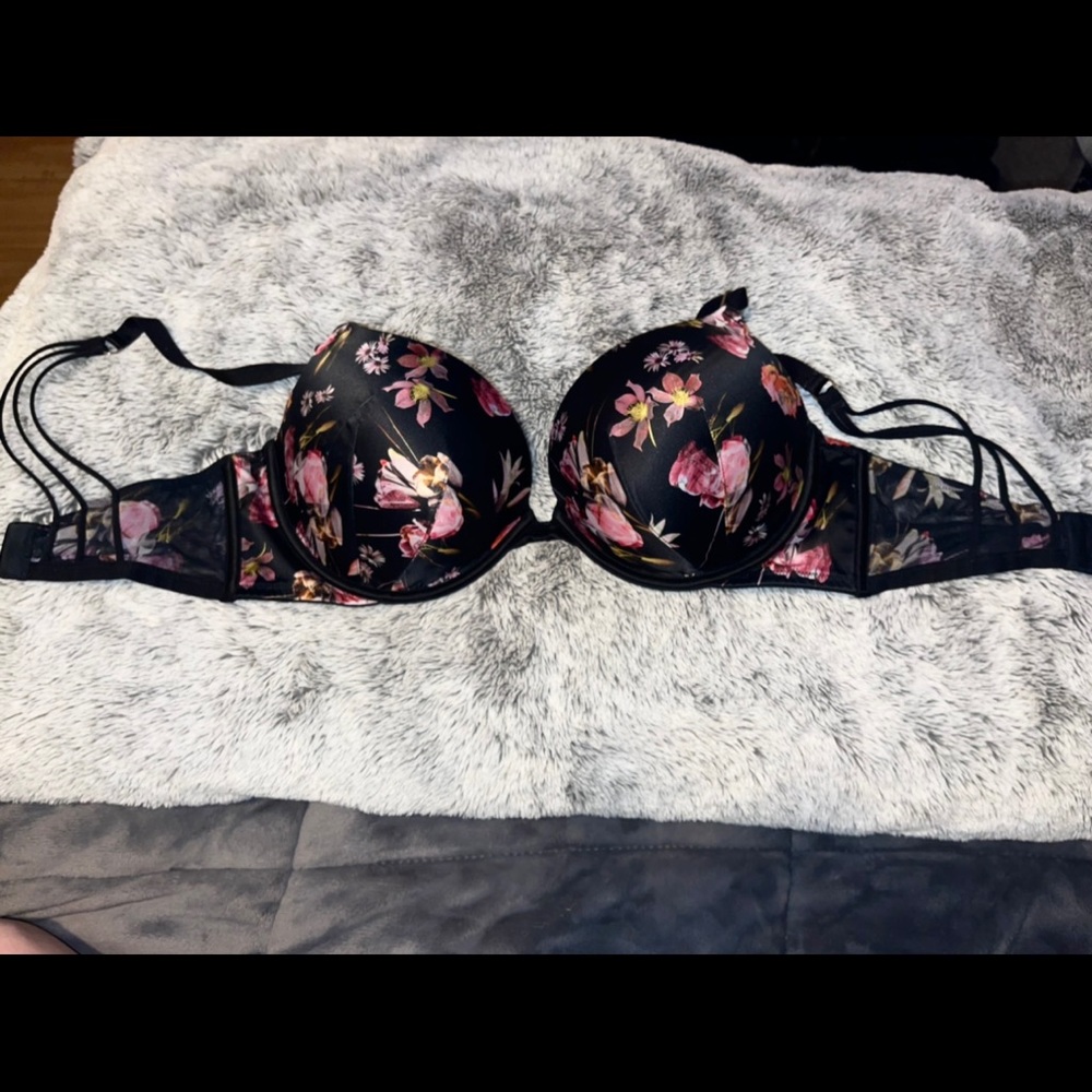 Victoria’s Secret Push-Up Bra